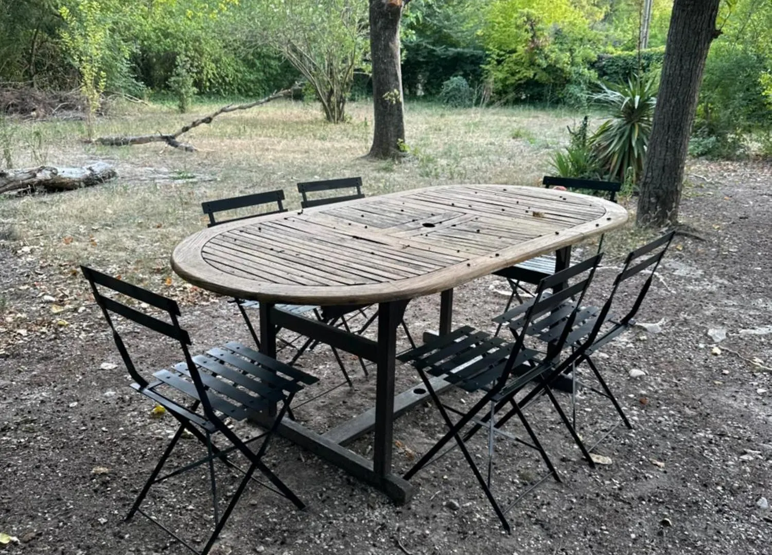 La Maison Sous Les Arbres Carpentras
